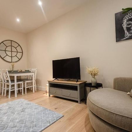 Ocean - 2 Bed Flat Sleeps 6 With Gym Access Apartment Southampton Exterior foto