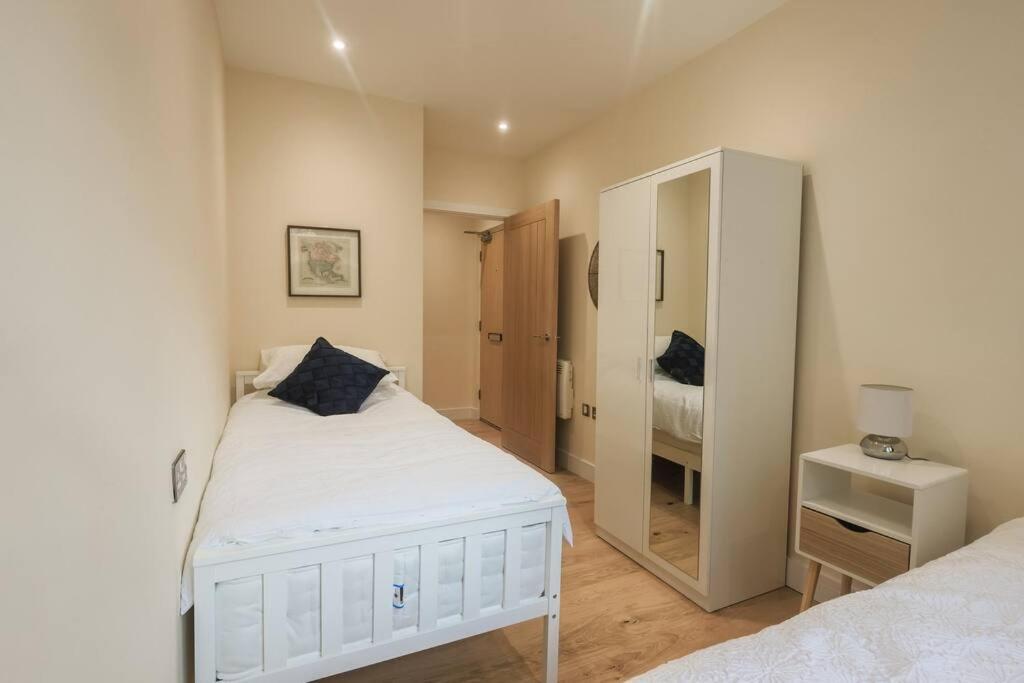 Ocean - 2 Bed Flat Sleeps 6 With Gym Access Apartment Southampton Exterior foto